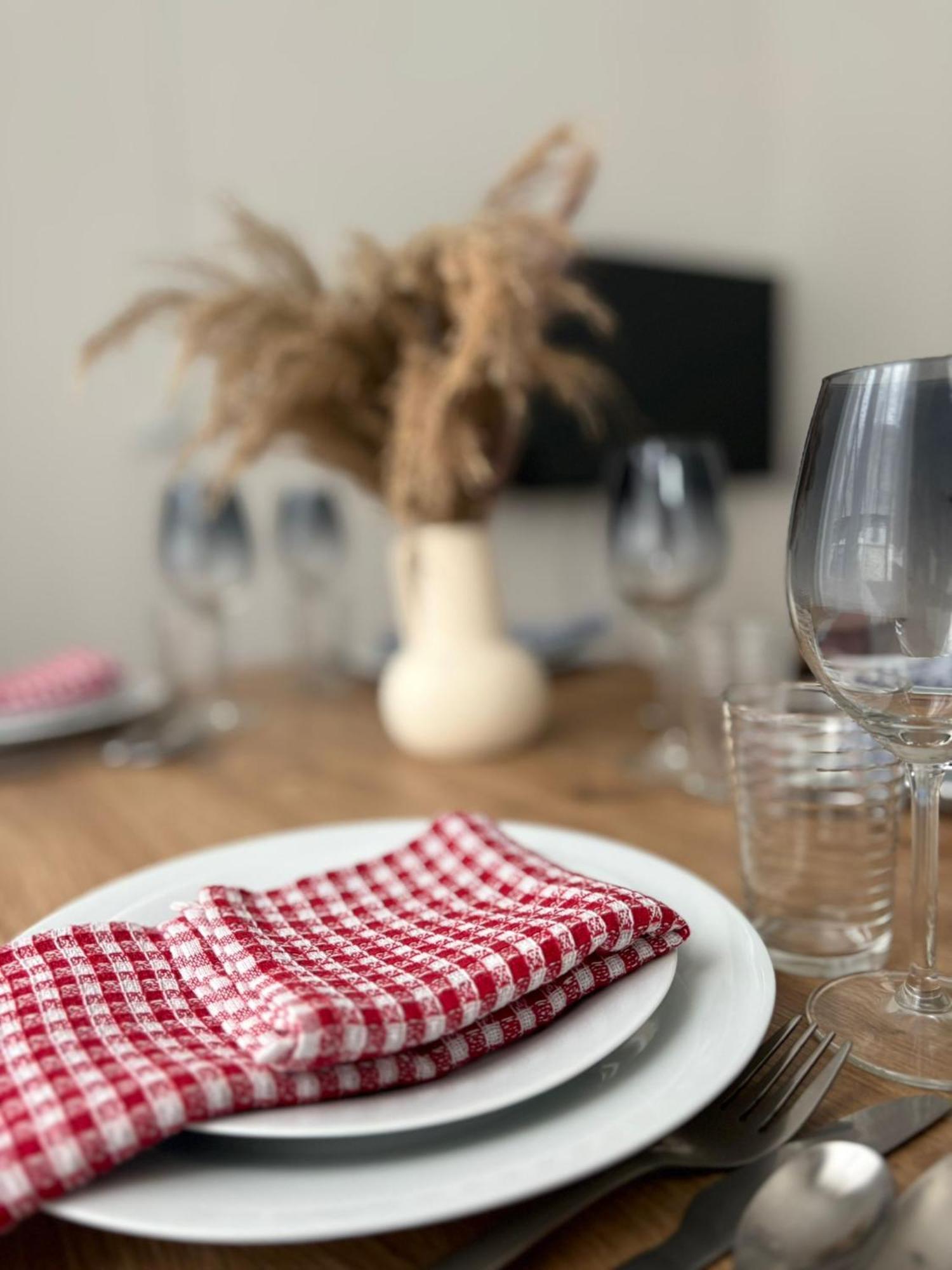 Maison Moderne En Plein Centre Du Havre Avec Jacuzzi Et Parking Gratuit Hébergement de vacances
